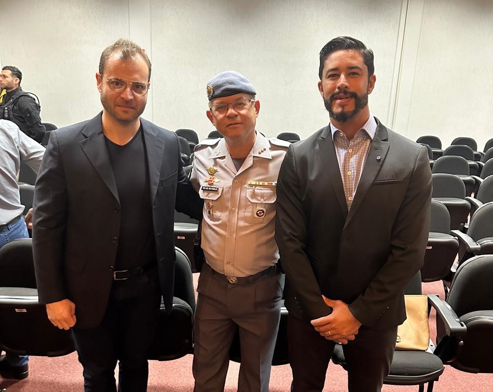 Diretor do Sincomerciários representa presidente em solenidade do 11º BPM/I