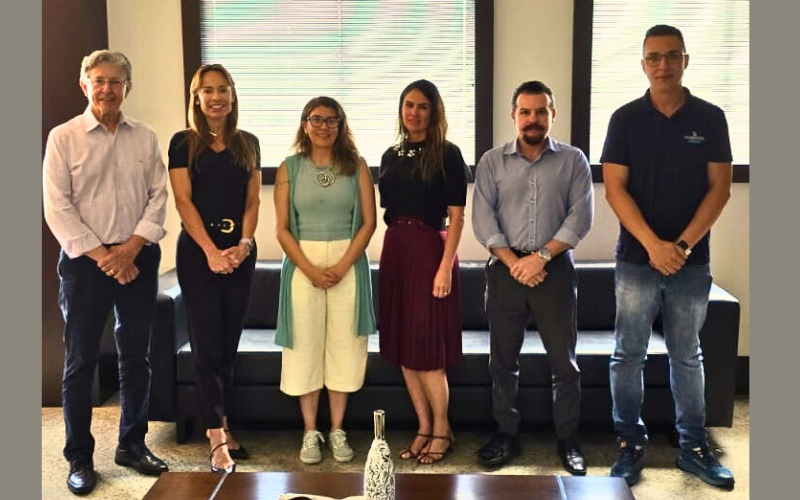 Membros do Programa Municipal Centro da Gente visitam Sincomerciários de Jundiaí