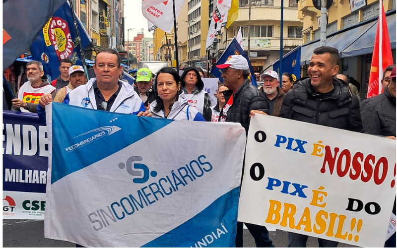 Sincomerciários de Jundiaí se une à manifestação na Capital paulista