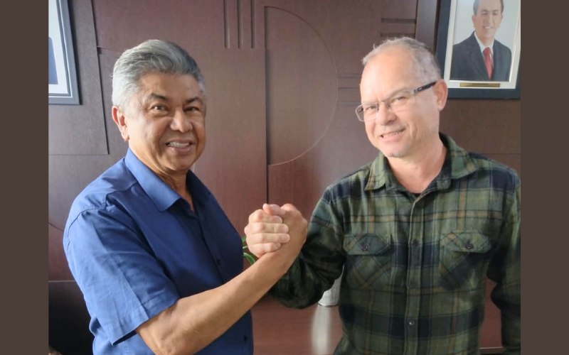 Tenente Coronel Robinson Pomilio visita Sindicato dos Comerciários de Jundiaí Tenente Coronel Robinson Pomilio visita Sindicato dos Comerciários de Jundiaí