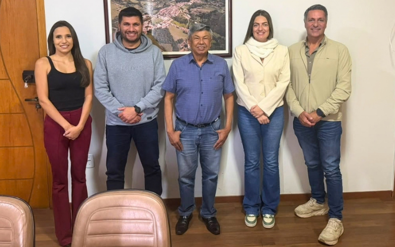 Prefeito de Pedra Bela recebe dirigentes sindicais de Jundiaí e Bragança Paulista Prefeito de Pedra Bela recebe dirigentes sindicais de Jundiaí e Bragança Paulista